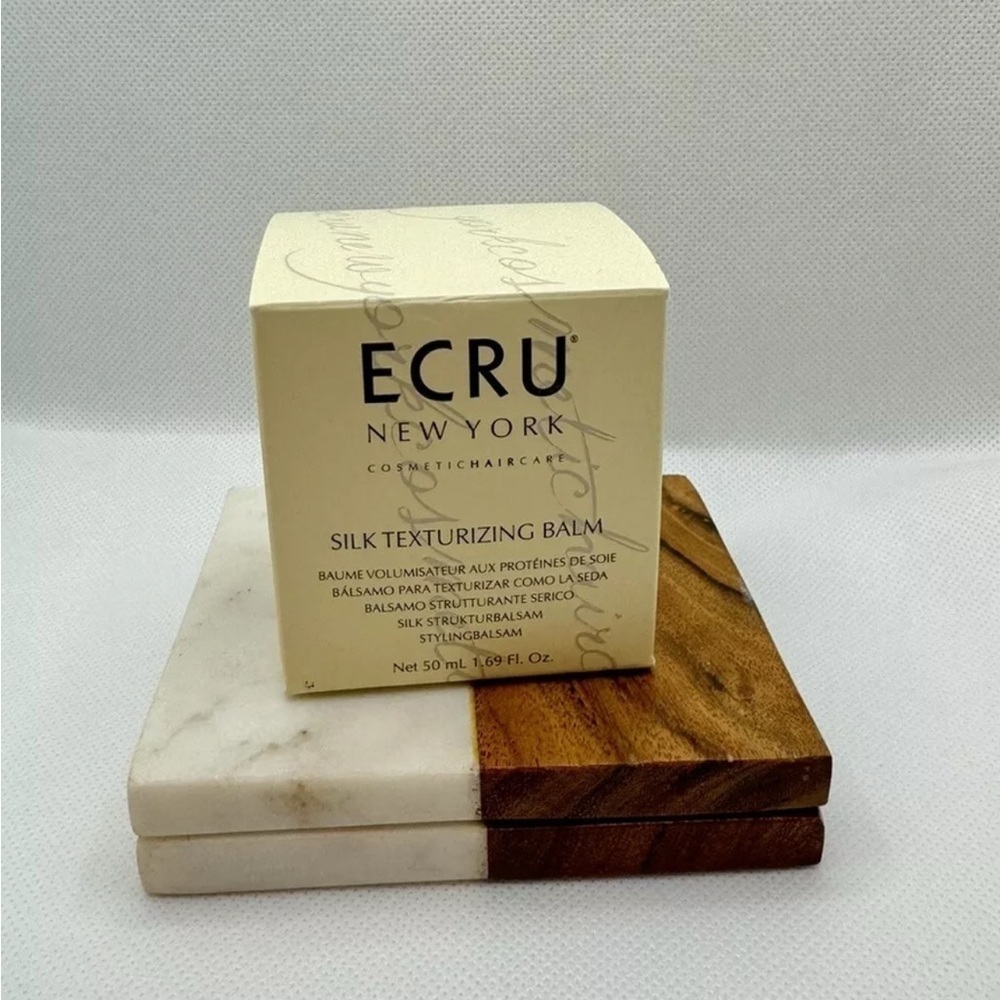 ECRU New York Silk Texturizing Balm